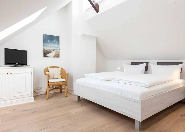 Kaept'n Nelson, App 13 *